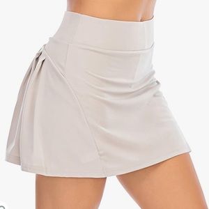 NWOT. Amazon Pleated Tennis Skirts with Pockets Shorts Athletic Golf Skorts.